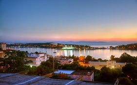 Vouliagmeni Stylish Homes By Blupine